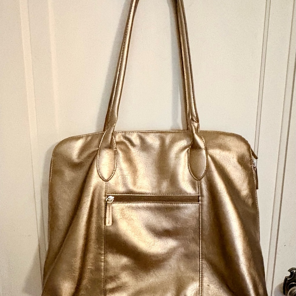 Bueno Gorgeous Gold Bag
